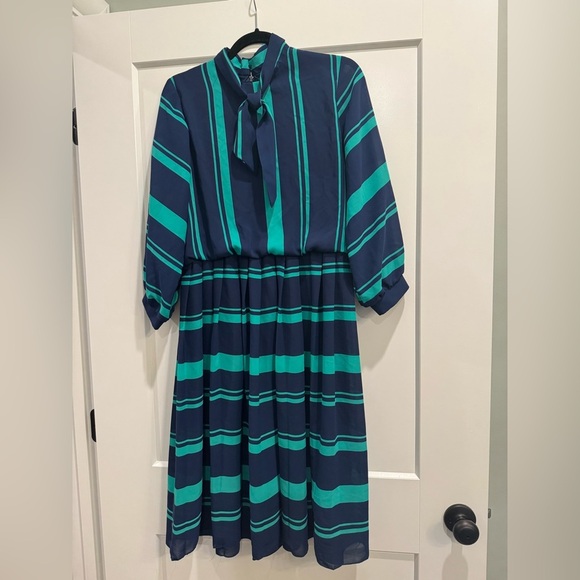 J.S.J vintage tie neck pleated blue and green striped dress balloon sleeves - Picture 1 of 8